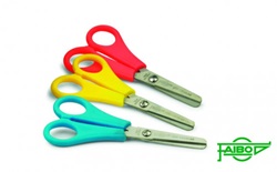 TIJERA ESCOLAR EMPUADURA PLASTICO CON HOJA EN ACERO INOXIDABLE Y PUNTA ROMA 13 CM. FAIBO TE13